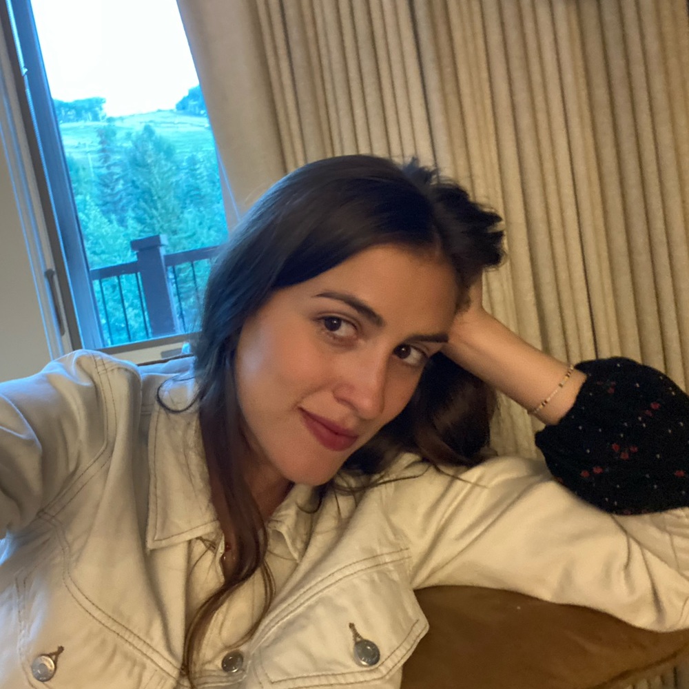 Meet your Posher, Ana elena